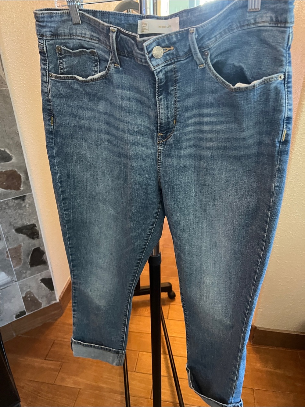 Levi's Medium Blue Ankle Crop Slim Jeans